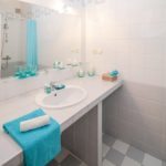 bathroom-2094716_640
