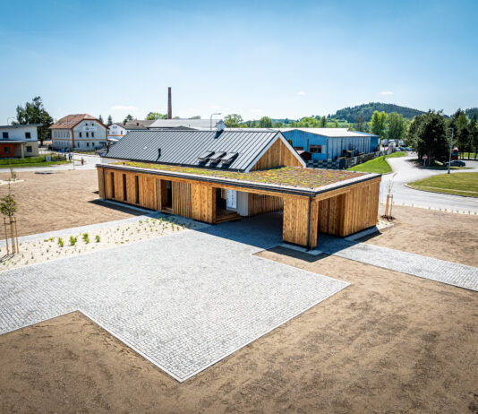 Mýtus o přehřívání dřevostaveb: architekt a moderní technologie ukazují, jak v létě udržet v domě chládek
